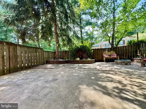 9019 Fox Grape Ln, Springfield, VA 22152 photo 32