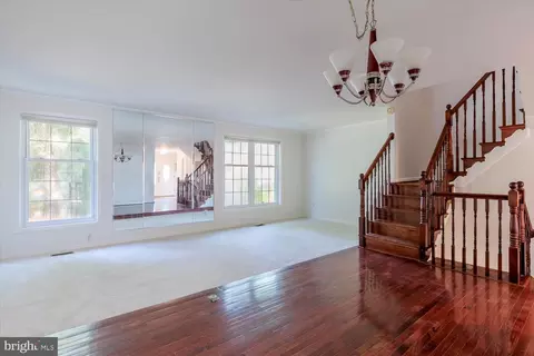 9019 Fox Grape Ln, Springfield, VA 22152 photo 14