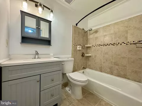 9019 Fox Grape Ln, Springfield, VA 22152 photo 19