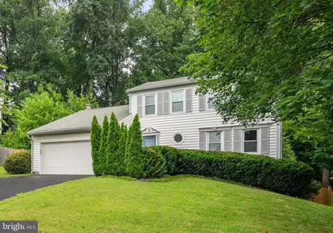 12704 Fantasia Dr, Herndon, VA 20170