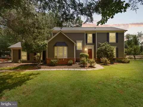 13505 Clear Lake Ct, Herndon, VA 20171