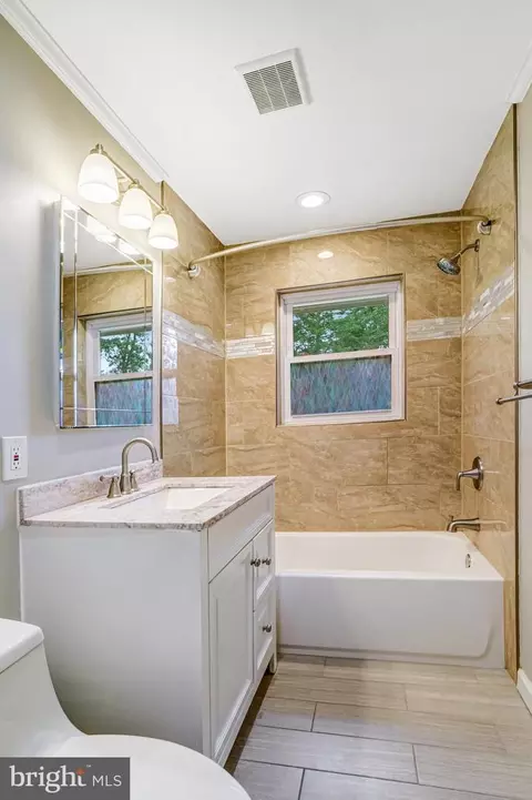 Bath - 7126 Gormel Dr, Springfield, VA 22150 photo 1 of 2