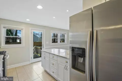Kitchen - 7126 Gormel Dr, Springfield, VA 22150 photo 4 of 4