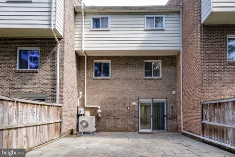 7053 Leewood Forest Dr, Springfield, VA 22151 photo 52