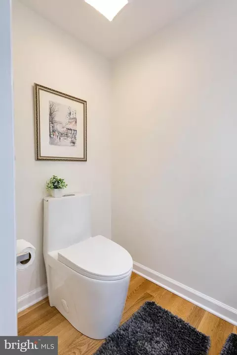 7053 Leewood Forest Dr, Springfield, VA 22151 photo 18