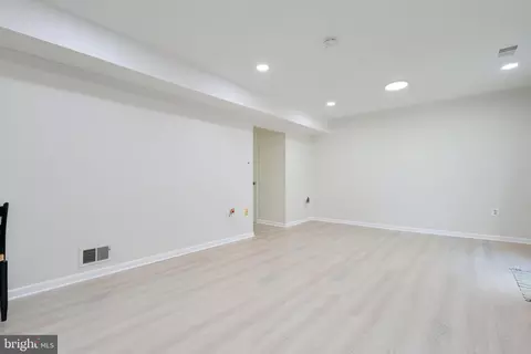 7053 Leewood Forest Dr, Springfield, VA 22151 photo 48