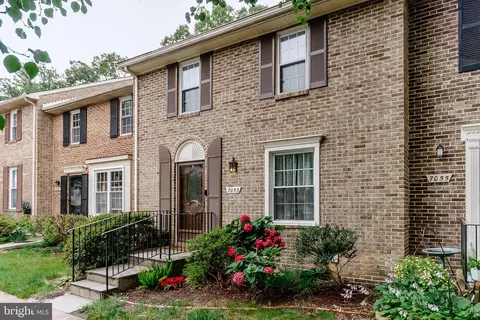 7053 Leewood Forest Dr, Springfield, VA 22151 photo 3