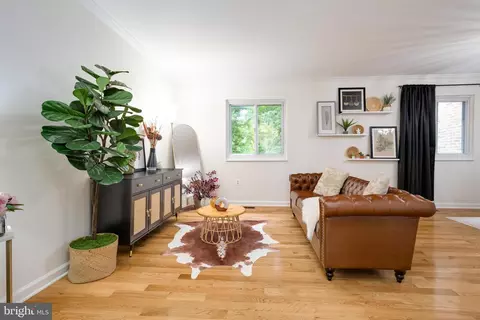 7053 Leewood Forest Dr, Springfield, VA 22151 photo 15