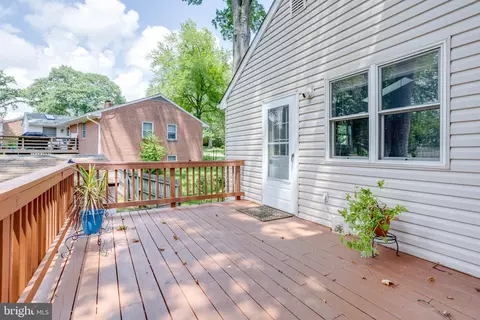 Exterior - 5519 Hinton St, Springfield, VA 22151 photo 12 of 13