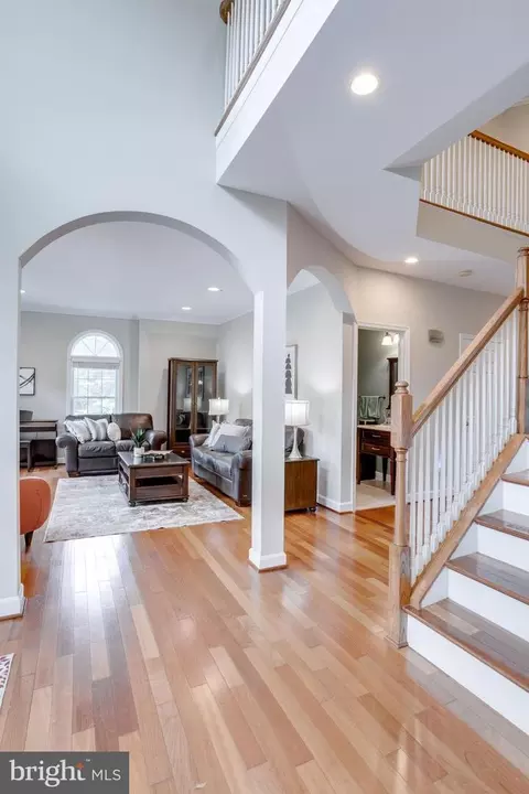 Entry Way - 5519 Hinton St, Springfield, VA 22151 photo 3 of 10
