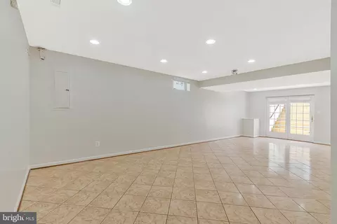 10857 Hunter Gate Way, Reston, VA 20194 photo 50