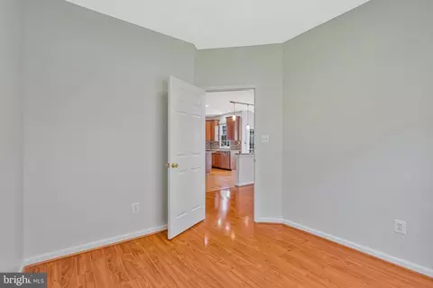 10857 Hunter Gate Way, Reston, VA 20194 photo 28