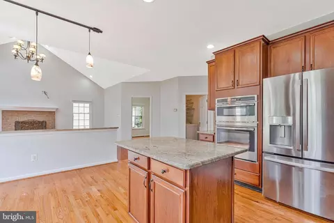 10857 Hunter Gate Way, Reston, VA 20194 photo 16