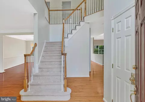 10857 Hunter Gate Way, Reston, VA 20194 photo 5
