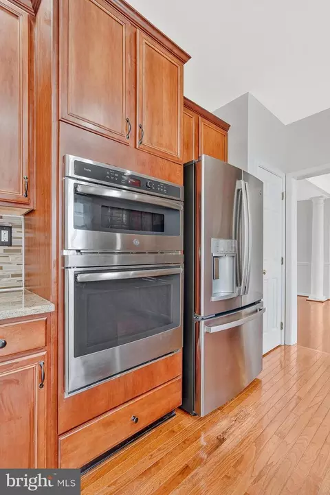 10857 Hunter Gate Way, Reston, VA 20194 photo 17