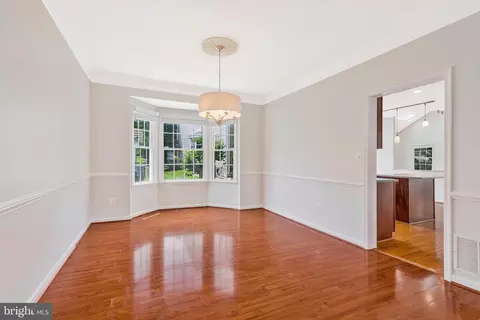 10857 Hunter Gate Way, Reston, VA 20194 photo 13
