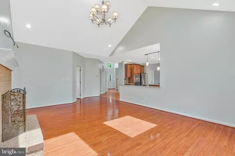 10857 Hunter Gate Way, Reston, VA 20194 photo 25