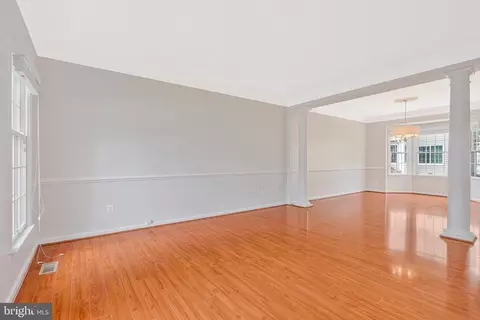 10857 Hunter Gate Way, Reston, VA 20194 photo 8