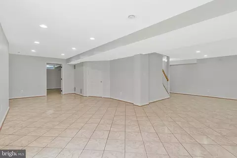 10857 Hunter Gate Way, Reston, VA 20194 photo 54