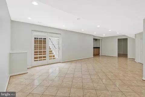 10857 Hunter Gate Way, Reston, VA 20194 photo 52