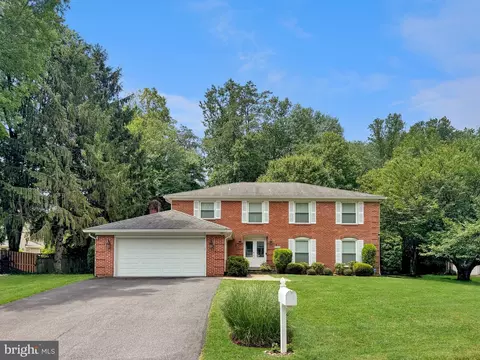 6603 Briar Hill Ct, Mclean, VA 22101