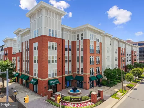 2665 Prosperity Ave #310, Fairfax, VA 22031