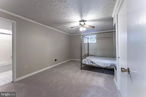 Bedroom - 8318 Oakford Dr, Springfield, VA 22152 photo 3 of 17