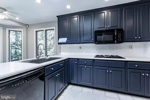 Kitchen - 8318 Oakford Dr, Springfield, VA 22152 photo 1 of 9