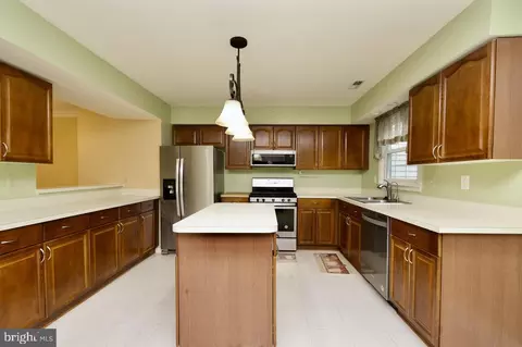Kitchen - 8837 Eagle Rock Ln, Springfield, VA 22153 photo 1 of 3