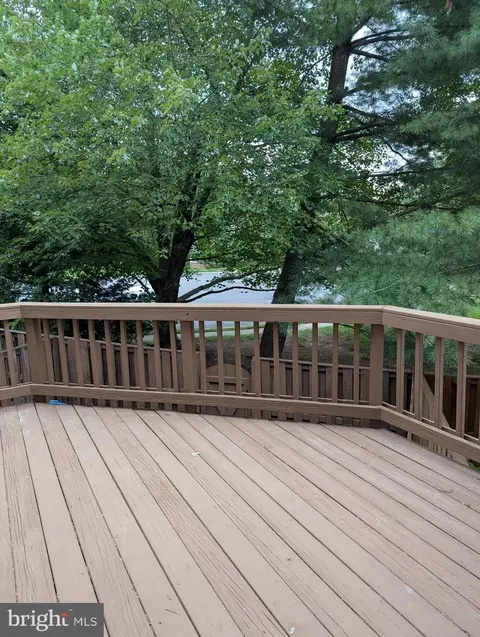 Exterior - 8837 Eagle Rock Ln, Springfield, VA 22153 photo 5 of 5