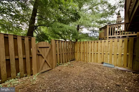 Exterior - 8837 Eagle Rock Ln, Springfield, VA 22153 photo 3 of 5