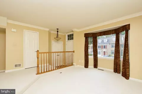 Living - 8837 Eagle Rock Ln, Springfield, VA 22153 photo 1 of 6