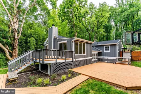 7920 Old Falls Rd, Mclean, VA 22102