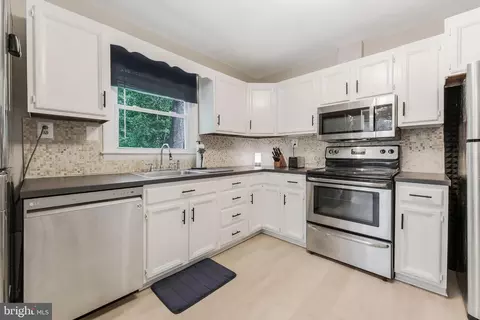 7920 Old Falls Rd, Mclean, VA 22102 photo 27