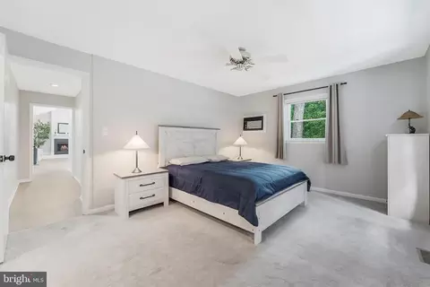 7920 Old Falls Rd, Mclean, VA 22102 photo 12