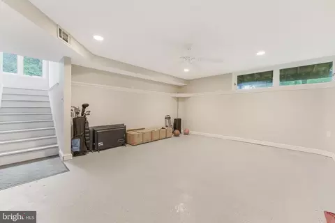 7920 Old Falls Rd, Mclean, VA 22102 photo 41