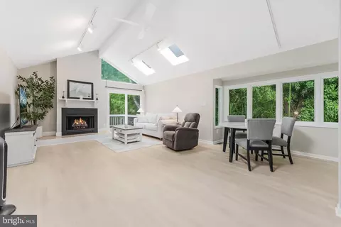 7920 Old Falls Rd, Mclean, VA 22102 photo 31