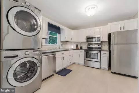 7920 Old Falls Rd, Mclean, VA 22102 photo 28