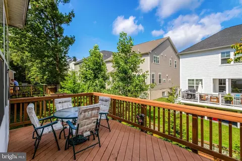 Exterior - 8552 Bauer Cir, Springfield, VA 22152 photo 5 of 13