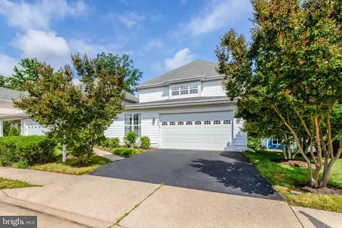 Exterior - 8552 Bauer Cir, Springfield, VA 22152 photo 3 of 13