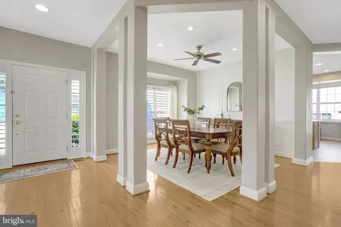 Entry Way - 8552 Bauer Cir, Springfield, VA 22152 photo 2 of 4
