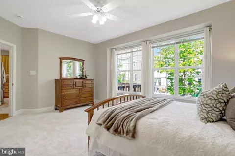 Bedroom - 8552 Bauer Cir, Springfield, VA 22152 photo 2 of 9