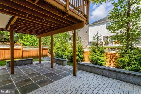 Exterior - 8552 Bauer Cir, Springfield, VA 22152 photo 10 of 13
