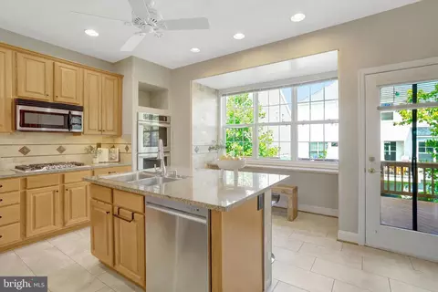 Kitchen - 8552 Bauer Cir, Springfield, VA 22152 photo 2 of 6