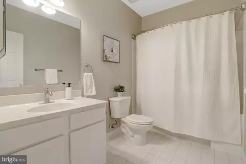 Bath - 8552 Bauer Cir, Springfield, VA 22152 photo 7 of 7