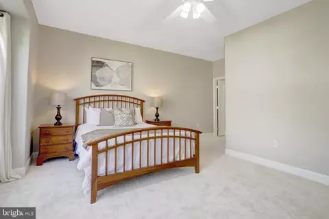 Bedroom - 8552 Bauer Cir, Springfield, VA 22152 photo 3 of 9