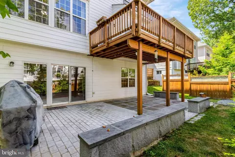 Exterior - 8552 Bauer Cir, Springfield, VA 22152 photo 8 of 13
