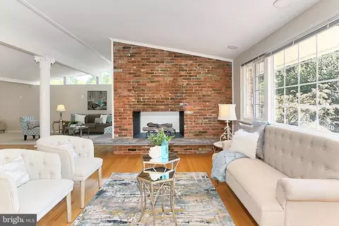 4124 Watkins Trl, Annandale, VA 22003