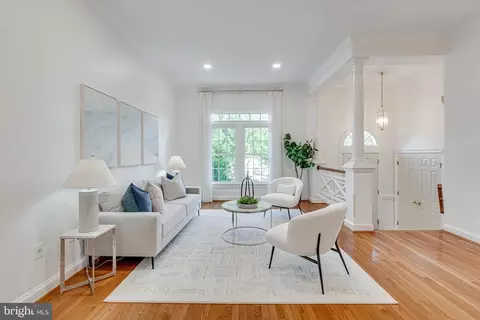 2153 Wolftrap Ct, Vienna, VA 22182