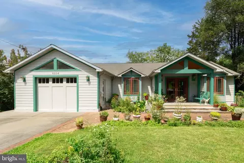 6504 Carriage Dr, Alexandria, VA 22310